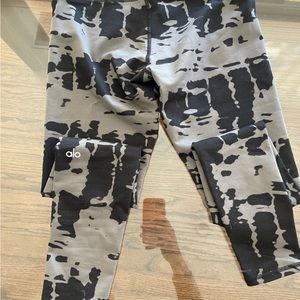 Alo leggings Size Small